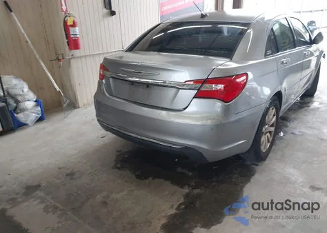 2013 Chrysler 200 Touring from USA, damaged, VIN 1C3CCBBB9DN656726